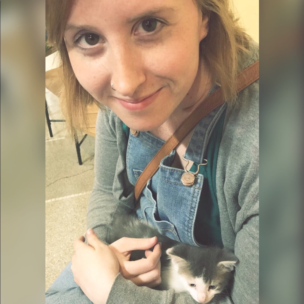 Meet your Posher, Emily